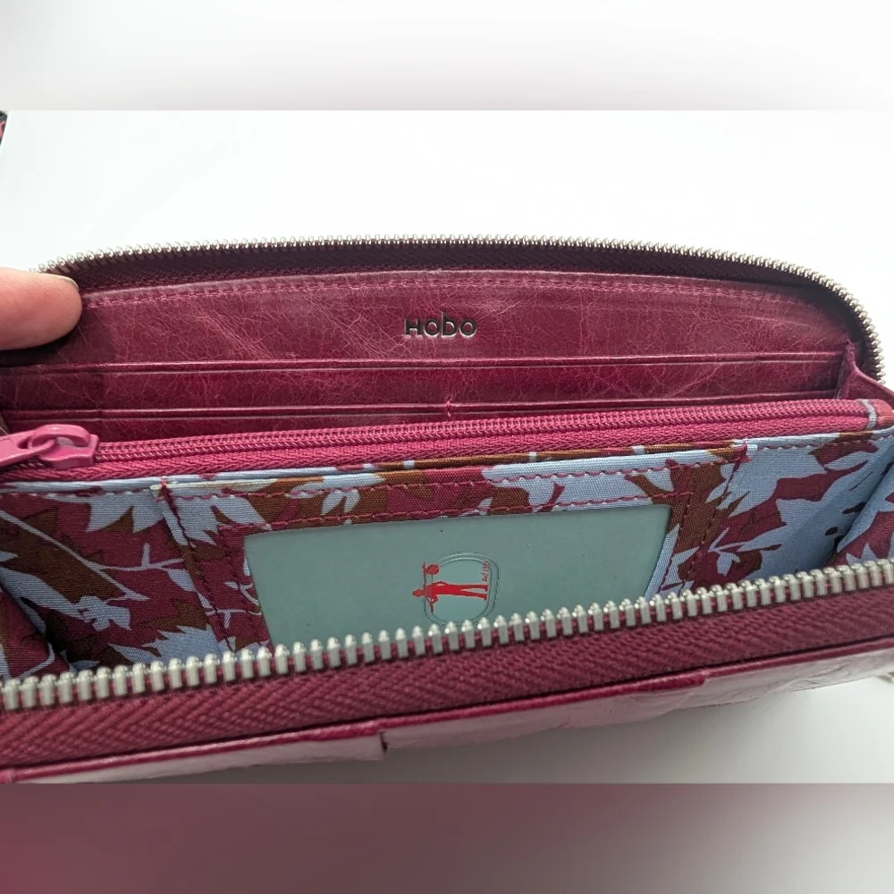 HOBO Adeline 732232 Women's Merlot Leather Wallet Zipper Dust Bag - Picture 2 of 10